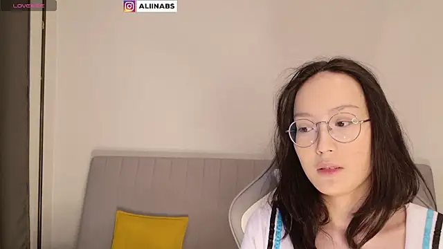 aliiiiiina online show from January 24, 2025, 11:56 pm