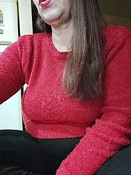 cristinatina online show from February 18, 2026, 3:46 am