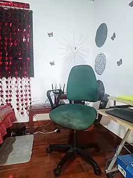 Snapshot of sharom_smith1 chatting on March 1, 2025, 11:04 pm sharom smith1 online show from March 1, 2025, 11:04 pm