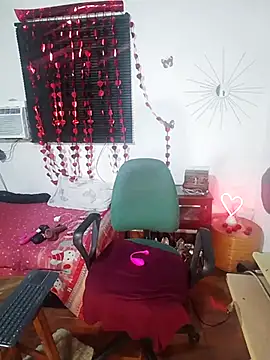 Snapshot of sharom_smith1 chatting on March 11, 2025, 2:43 am sharom smith1 online show from March 11, 2025, 2:43 am