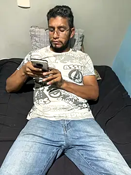 Snapshot of Darkdickhard chatting on September 27, 2025, 4:17 am Darkdickhard online show from September 27, 2025, 4:17 am