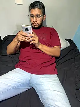 Snapshot of Darkdickhard chatting on September 29, 2025, 4:06 am Darkdickhard online show from September 29, 2025, 4:06 am