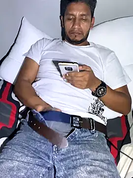 Snapshot of Darkdickhard chatting on October 19, 2025, 2:01 am Darkdickhard online show from October 19, 2025, 2:01 am