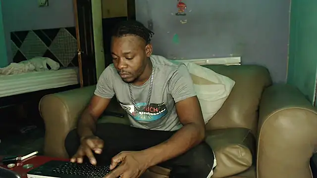 Tirichexxx online show from December 8, 2024, 3:32 am