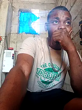 Tirichexxx online show from May 6, 2026, 5:07 pm