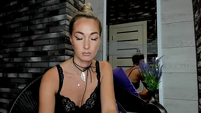StarryHanna online show from January 15, 2025, 8:16 pm