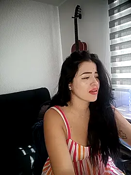 Snapshot of Aleska__Bell chatting on September 29, 2025, 2:33 pm Aleska  Bell online show from September 29, 2025, 2:33 pm