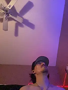 Snapshot of Jbizzle247 chatting on December 22, 2025, 6:21 am Jbizzle247 online show from December 22, 2025, 6:21 am