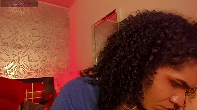 Snapshot of vennus1_ chatting on March 18, 2025, 5:31 am vennus1  online show from March 18, 2025, 5:31 am