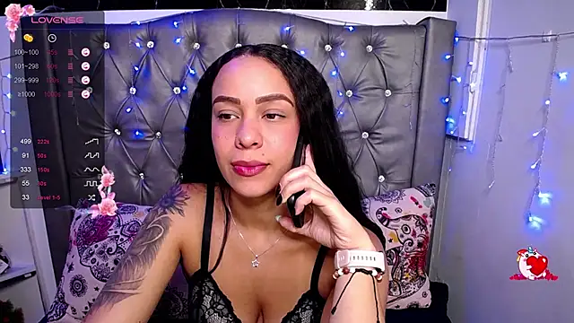 Snapshot of LAILAGUMMY chatting on January 17, 2025, 6:12 pm LAILAGUMMY online show from January 17, 2025, 6:12 pm
