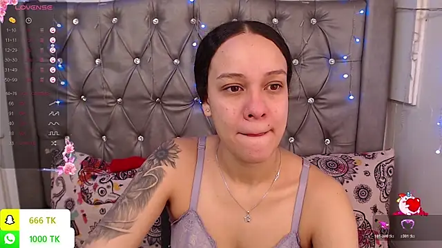 LAILAGUMMY online show from June 11, 2026, 2:48 pm