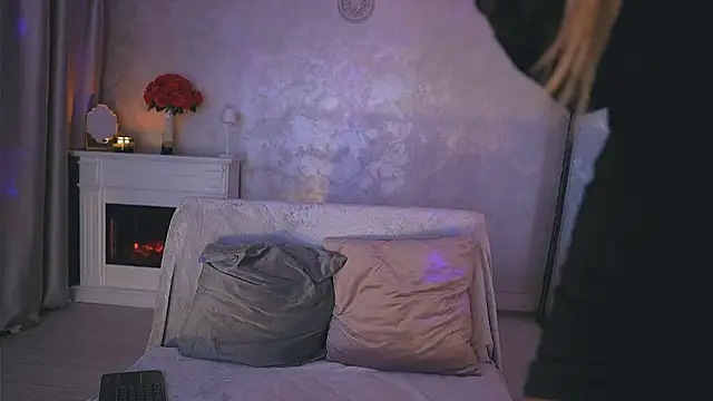 Michelle90u online show from March 11, 2026, 8:48 pm