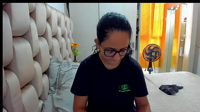 alaskmiller1 online show from December 15, 2024, 4:37 pm