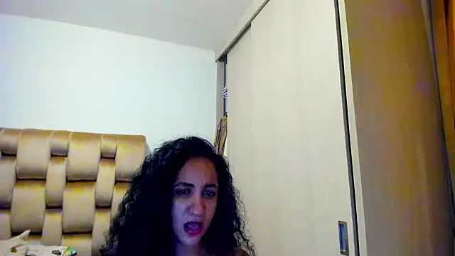 alaskmiller1 online show from June 25, 2026, 2:11 am