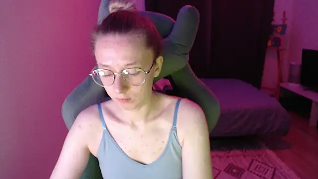 Snapshot of AnabelFrel chatting on September 14, 2025, 12:21 am AnabelFrel online show from September 14, 2025, 12:21 am