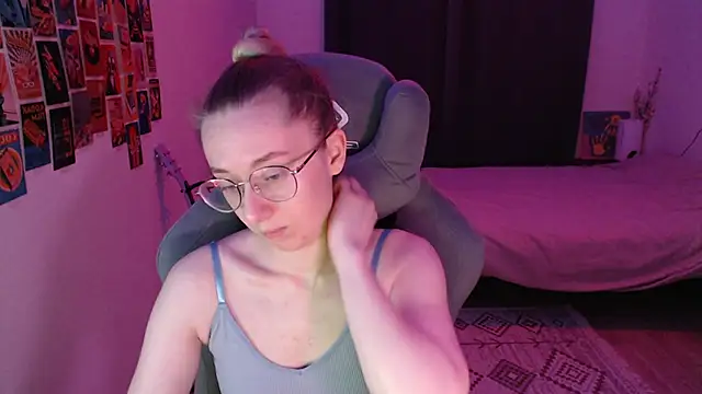 AnabelFrel online show from March 12, 2026, 12:39 am