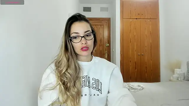 NiaStone online show from January 22, 2025, 6:31 am