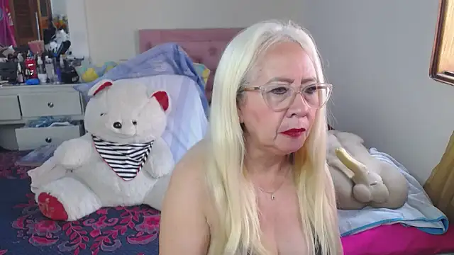 lucy belle bm online show from April 27, 2026, 2:26 pm