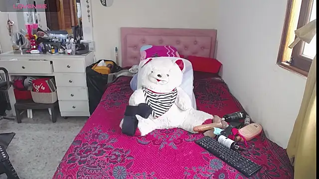 lucy belle bm online show from August 3, 2026, 4:11 pm