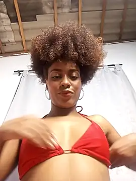 thaimy  online show from November 13, 2025, 12:31 am