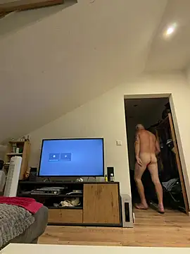 Vlad200472 online show from July 31, 2026, 10:53 pm