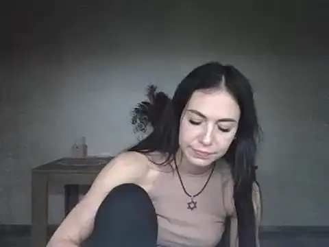 JulianaGold1 online show from December 7, 2024, 7:54 pm