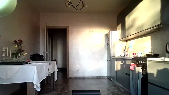 JulianaGold1 online show from May 8, 2026, 5:07 pm
