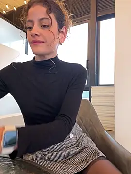 alana15 online show from October 11, 2025, 9:35 pm