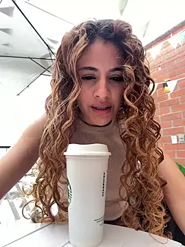 alana15 online show from June 30, 2026, 9:27 pm