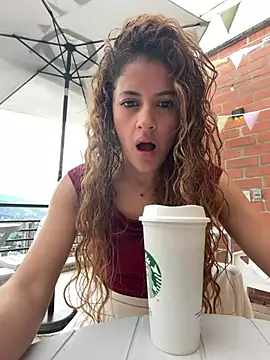 alana15 online show from July 4, 2026, 9:21 pm