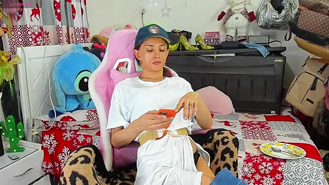 Snapshot of Lawrncesofiets chatting on December 17, 2024, 7:26 pm Lawrncesofiets online show from December 17, 2024, 7:26 pm