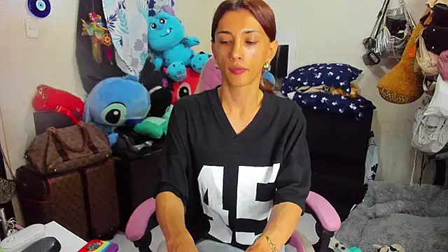 Snapshot of Lawrncesofiets chatting on January 19, 2025, 4:36 pm Lawrncesofiets online show from January 19, 2025, 4:36 pm