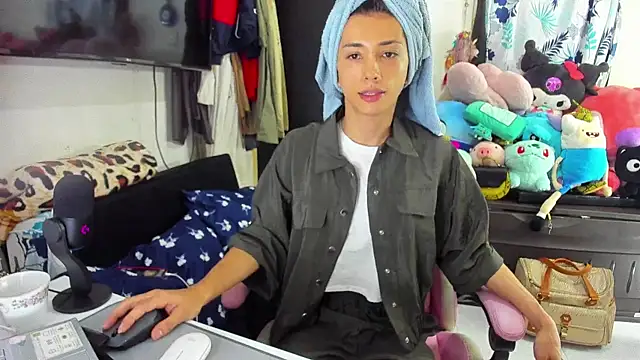 Snapshot of Lawrncesofiets chatting on January 25, 2025, 3:41 pm Lawrncesofiets online show from January 25, 2025, 3:41 pm