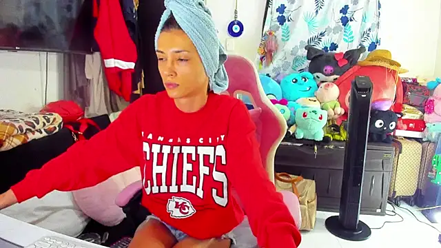 Snapshot of Lawrncesofiets chatting on February 5, 2025, 10:22 pm Lawrncesofiets online show from February 5, 2025, 10:22 pm