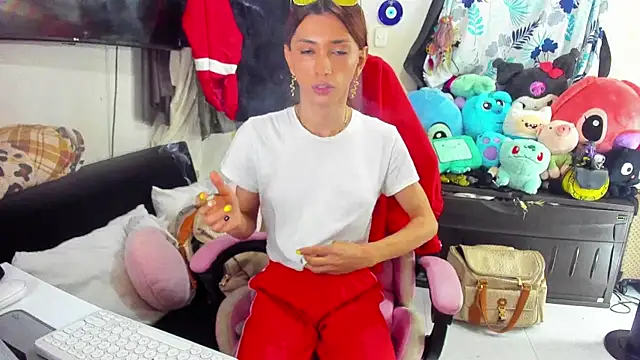 Snapshot of Lawrncesofiets chatting on February 7, 2025, 7:49 pm Lawrncesofiets online show from February 7, 2025, 7:49 pm