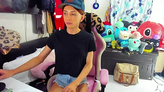 Snapshot of Lawrncesofiets chatting on February 16, 2025, 9:05 pm Lawrncesofiets online show from February 16, 2025, 9:05 pm