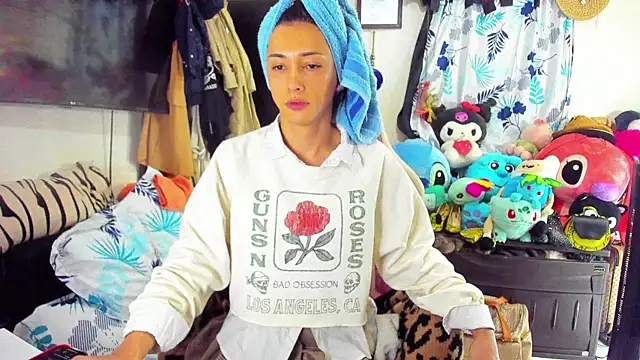 Snapshot of Lawrncesofiets chatting on March 16, 2025, 5:28 pm Lawrncesofiets online show from March 16, 2025, 5:28 pm