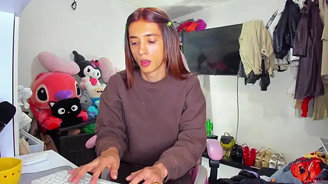 Snapshot of Lawrncesofiets chatting on October 10, 2025, 7:02 pm Lawrncesofiets online show from October 10, 2025, 7:02 pm