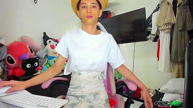 Snapshot of Lawrncesofiets chatting on October 27, 2025, 5:50 pm Lawrncesofiets online show from October 27, 2025, 5:50 pm