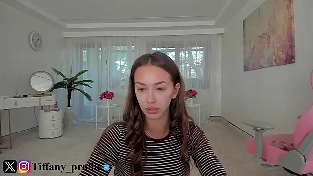 Snapshot of TiffanyHouston_ chatting on November 2, 2025, 6:27 am TiffanyHouston online show from November 2, 2025, 6:27 am