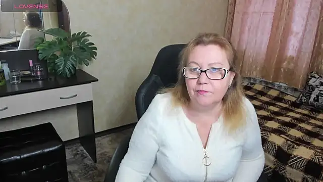 Frau Marta online show from December 16, 2024, 9:14 am