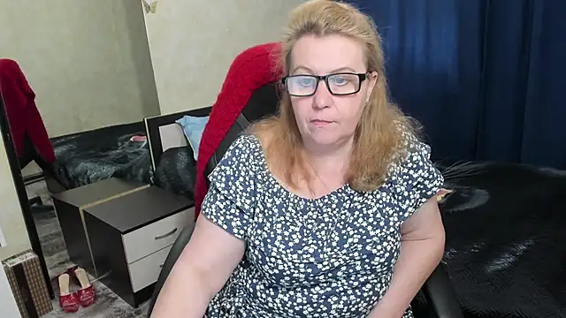 Frau Marta online show from April 13, 2026, 12:21 pm