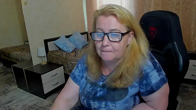 Frau Marta online show from June 14, 2026, 1:13 pm