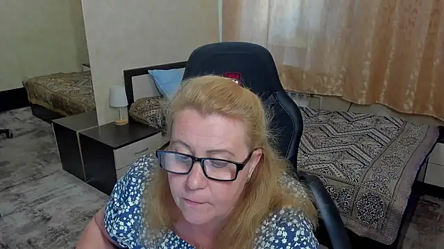 Frau Marta online show from June 19, 2026, 12:42 pm