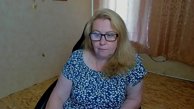 Frau Marta online show from July 5, 2026, 12:45 pm