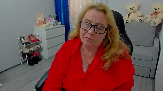 Frau Marta online show from July 21, 2026, 12:51 pm