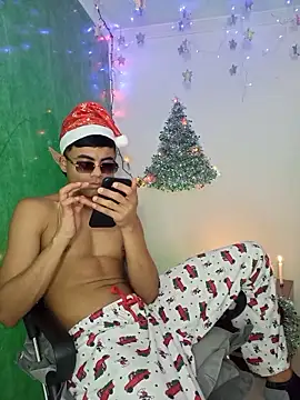 pinedasex777 online show from December 20, 2025, 12:56 pm