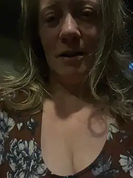 Snapshot of CravingControl chatting on February 25, 2025, 1:20 am CravingControl online show from February 25, 2025, 1:20 am