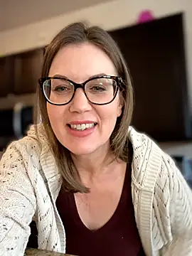 MaiseKnox online show from March 18, 2026, 7:06 pm