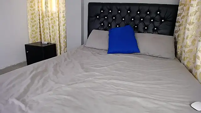 Snapshot of loveyouzahara2020 chatting on February 7, 2025, 2:47 pm loveyouzahara2020 online show from February 7, 2025, 2:47 pm